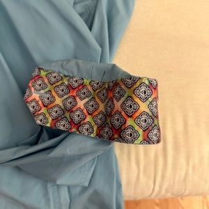 Robert Graham L/S Tealish X-Large Embroidered. Pictures are a little decriving.